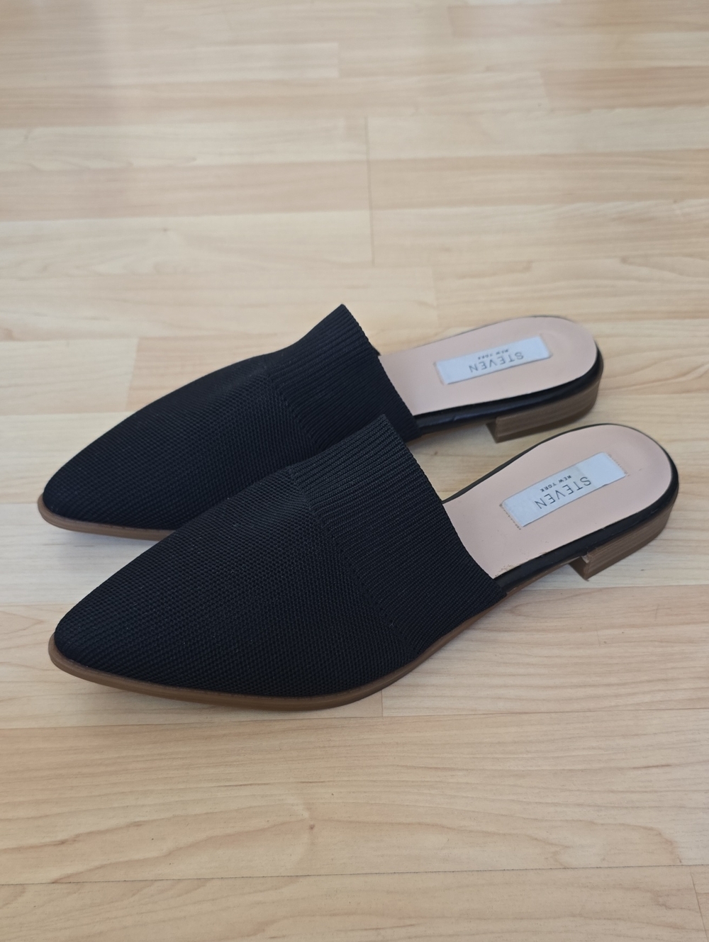 STEVEN New York Pointed-Toe Valdez Black Knit Fabric Mules Slides Size 9.5